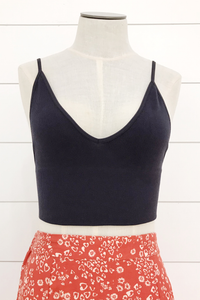 Seamless Ribbed Triangle Brami