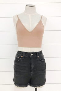 Seamless Ribbed Triangle Brami